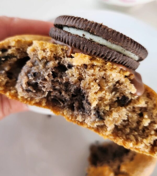 Oreo Chookie with Cream Cheese Filling