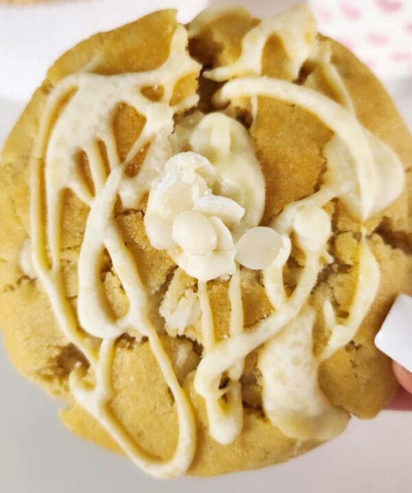 White Choc Chip Cookie with Peanut Butter Filling - Image 7
