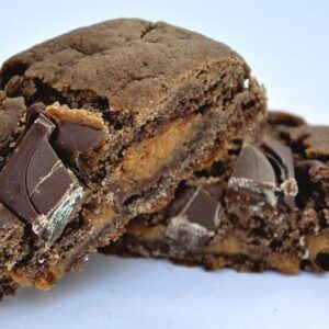 Peppermint Crisp Cookie with Caramel Filling
