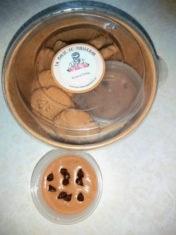 DUNK A COOKIE - Choc Chip & Chocolate Sauce
